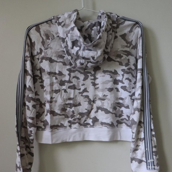 Askya cropped grey camo hoodie - Picture 2 of 3